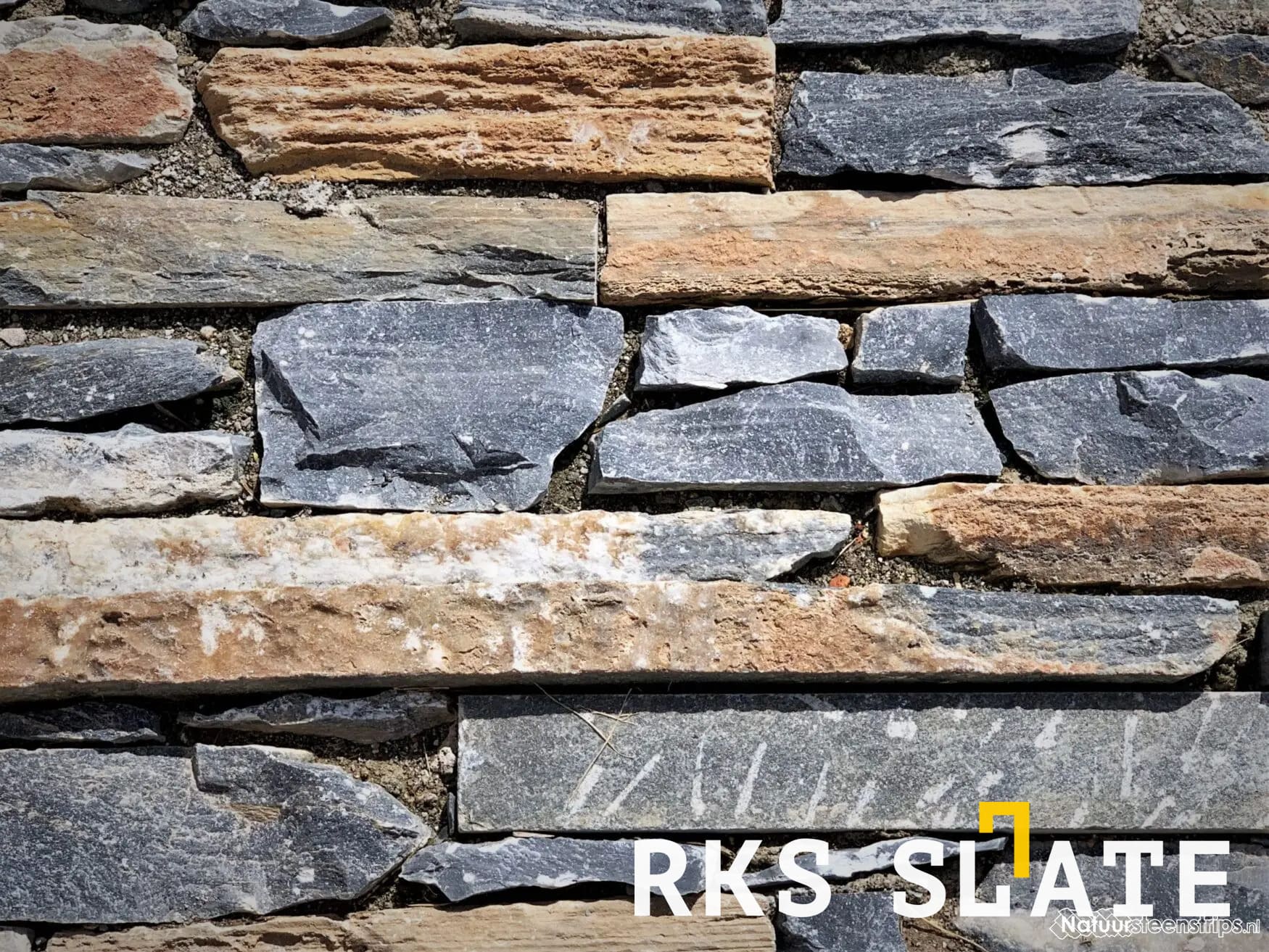 Натуральный камень для фасада RKS SLATE Rusty Black Quartz Strips