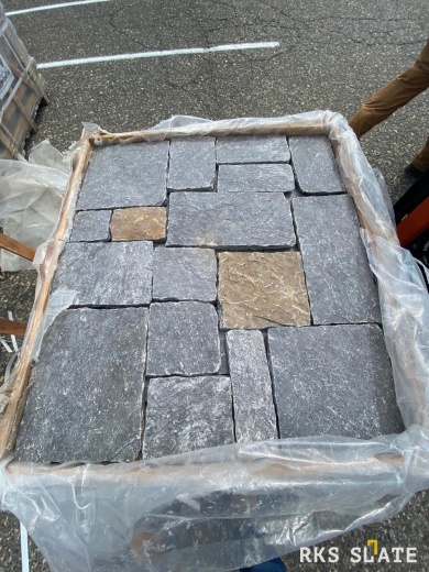 Фасадный камень RKS SLATE Monsoon Black Quartz Castle