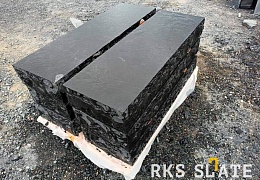 Бордюр (поребрик) из камня, Belgian Black, колотый, 80х1000 мм