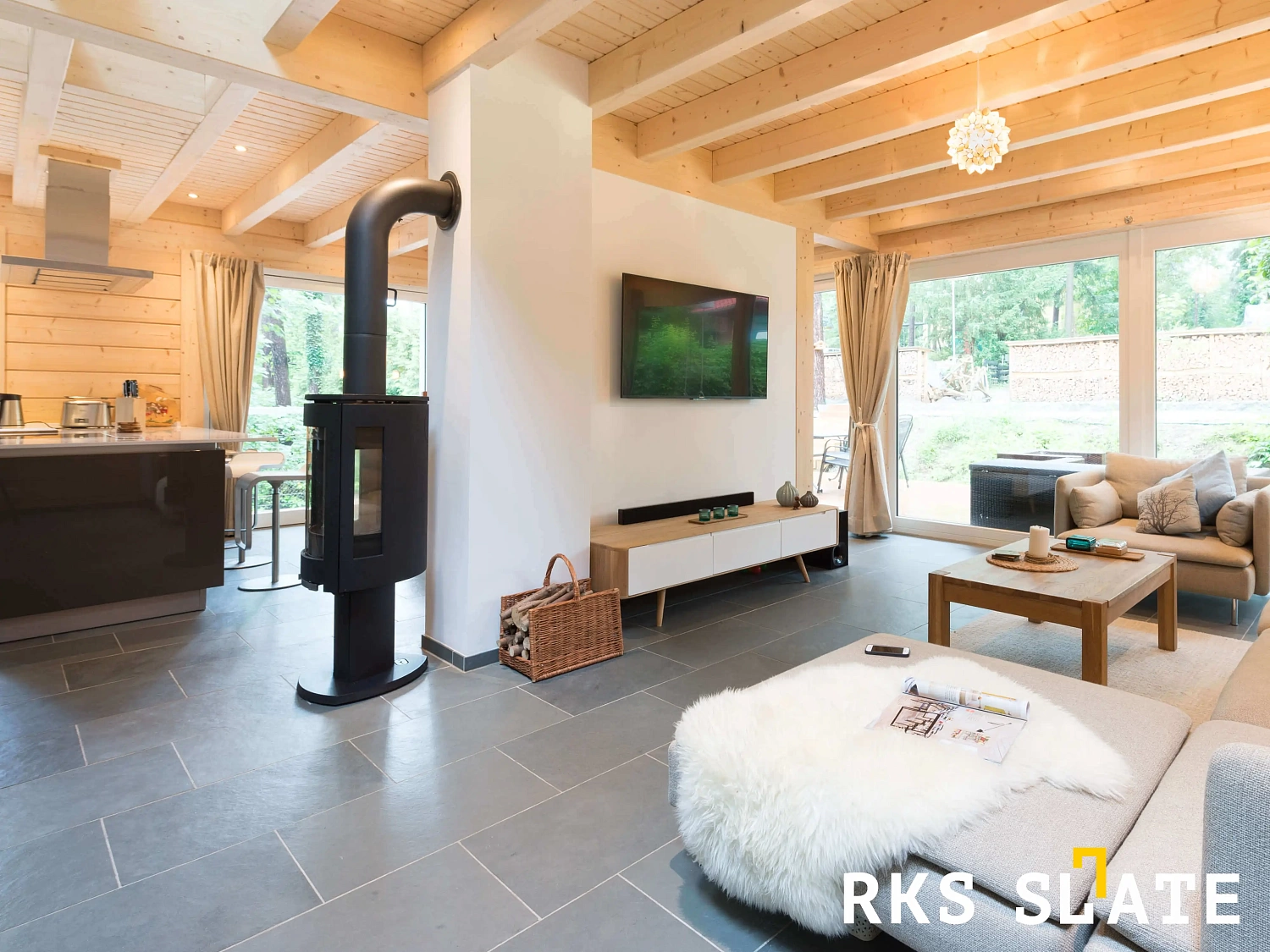 Сланцевая плитка RKS SLATE Brazil Grey в интерьере