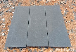 Бордюр (поребрик) из камня, Belgian Black, колотый, 80х1000 мм