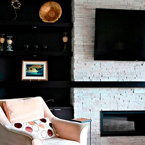 Декоративный камень в интерьере — 3D панели RKS SLATE Кварцит White Quartz Classic