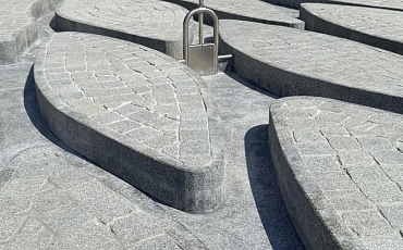 В парке Ленина в Белгороде приступили к мощению площади у нового фонтана